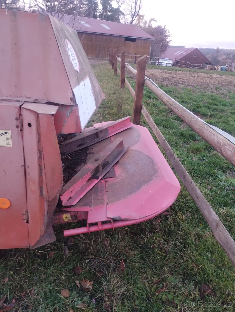 Rozmetadlo hnoje RUR55 - 4