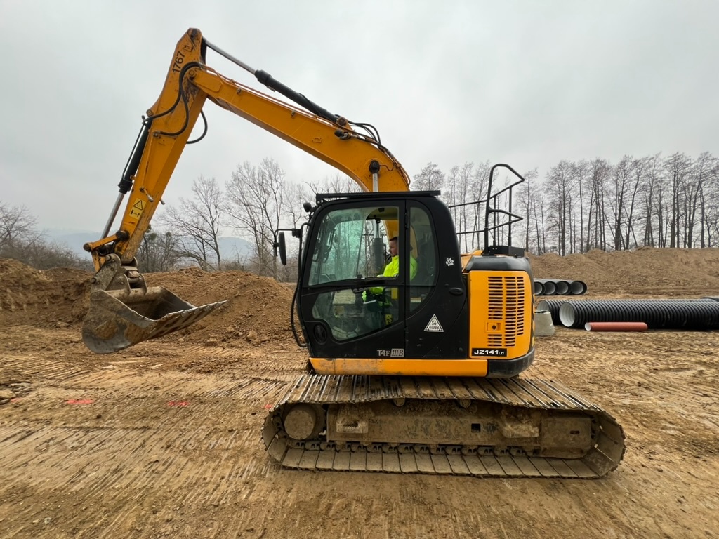 JCB JZ 141 LC - 4
