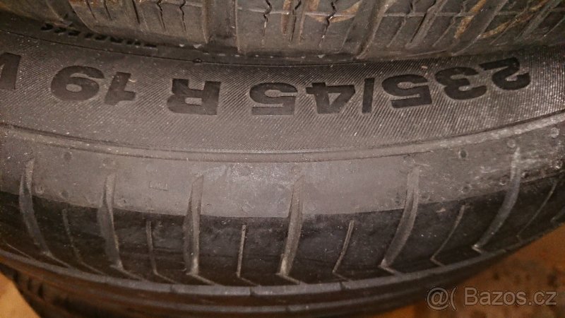 Letní pneu 235/45 r19 - 4