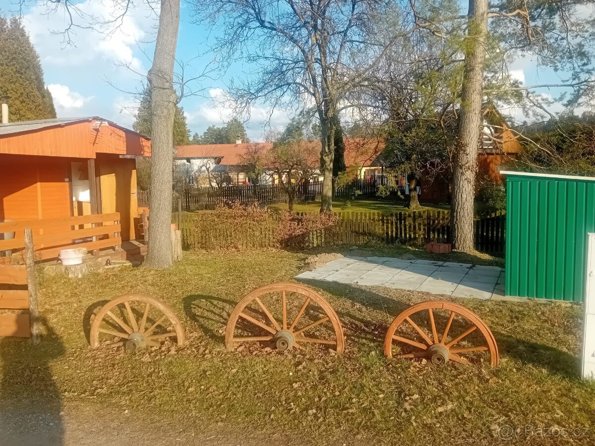 Prodej chatky u Třeboně - 4