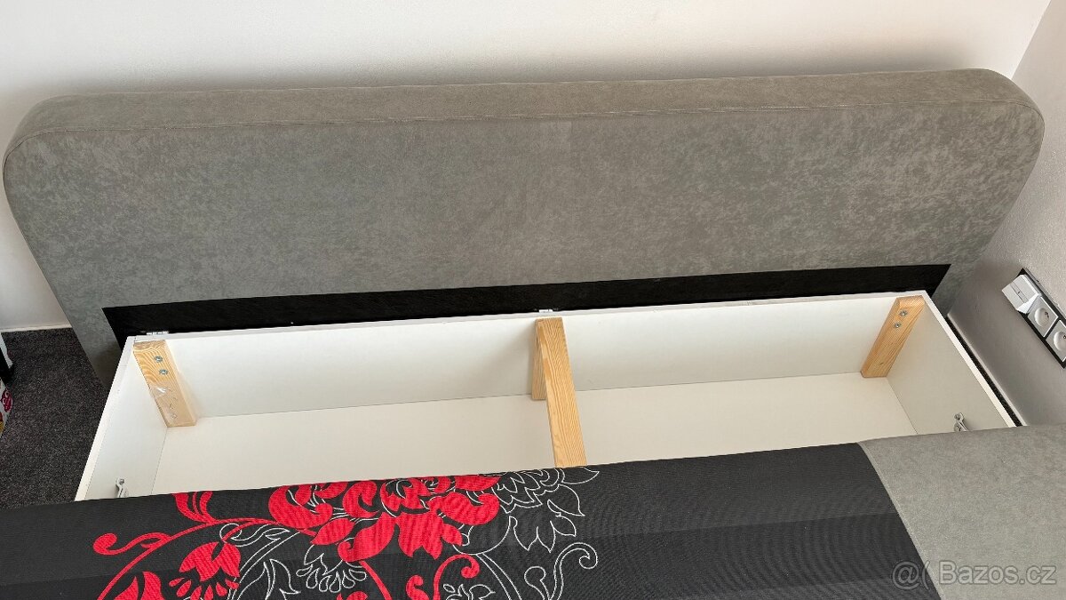 rozkládací gauč/pohovka - 4