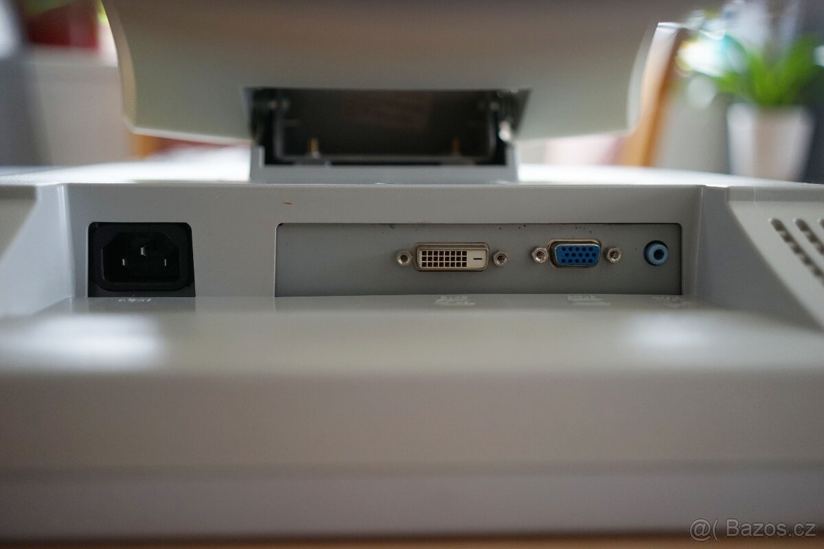 Fujitsu Siemens X19-1 - 4