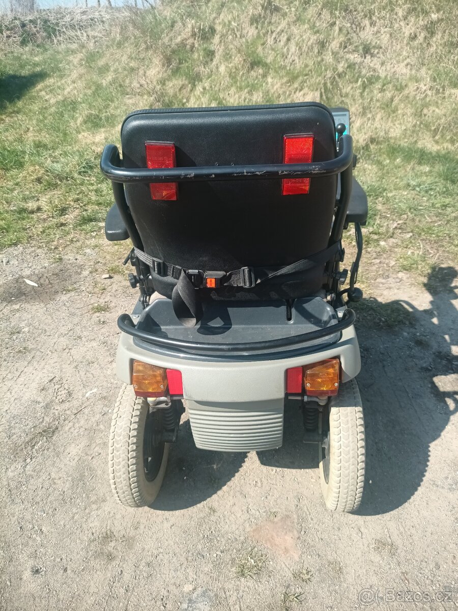 el. invalidní vozík Meyra Optimus - 4