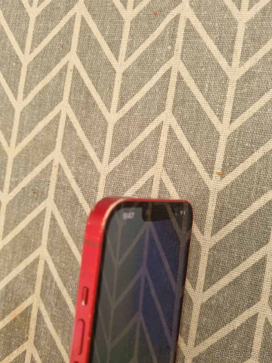 iPhone 13 - 4
