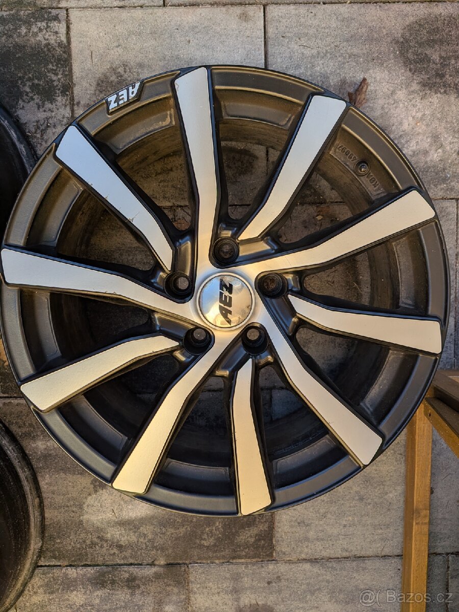 Alu kola AEZ Reef 18x8J ET45 - 4