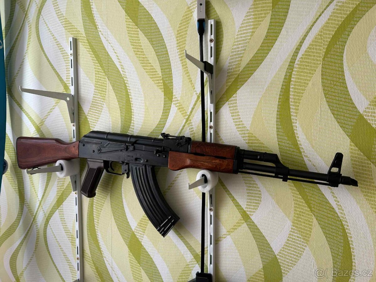 AKM EL 1.9J NA 0.32g - 4