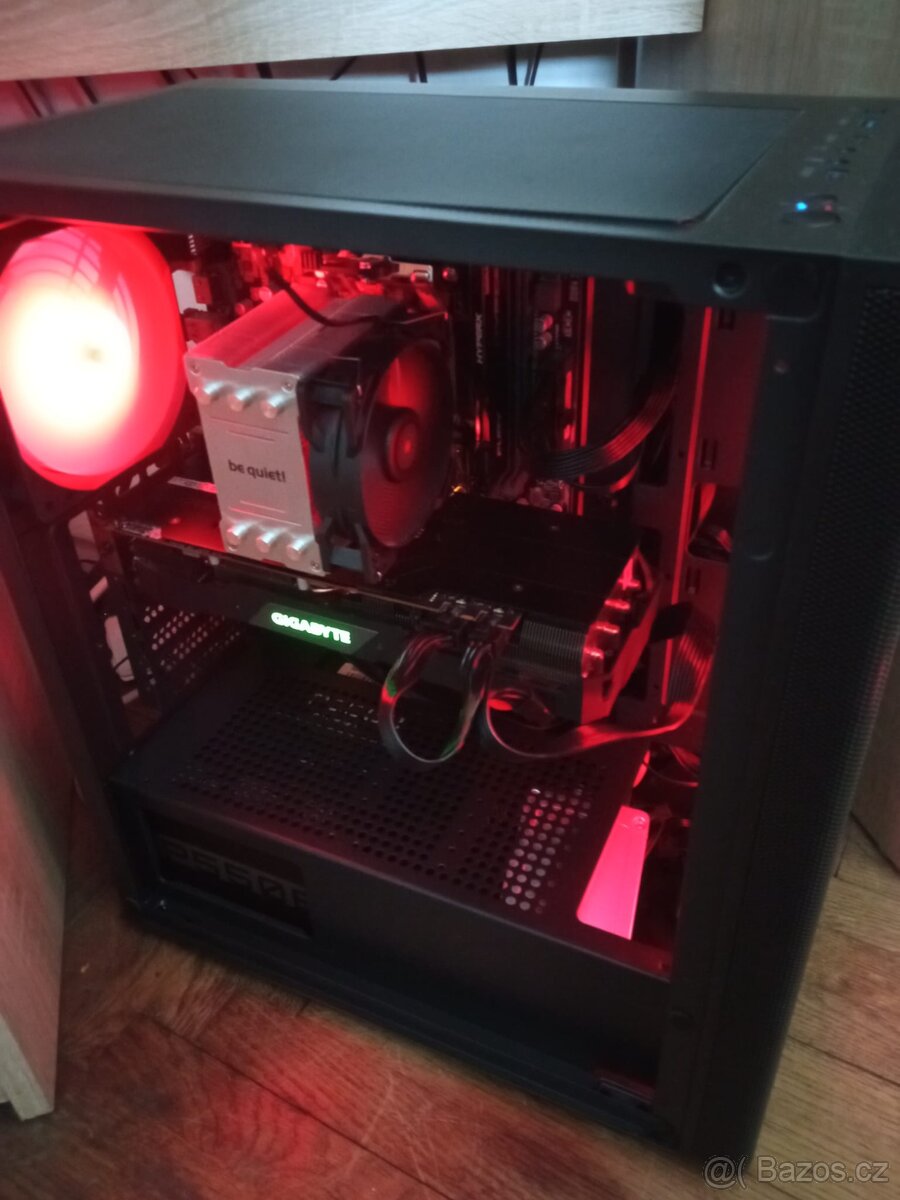 herní PC - Ryzen7 3700x+RX 5700xt+16GB RAM+SSD - 4