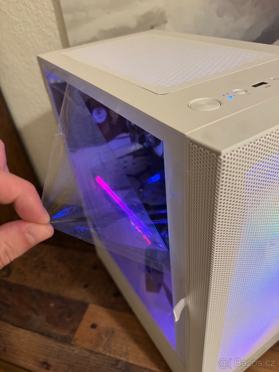 (prodáno 23.7.2026❌💰) PC 70 Krux White - 4