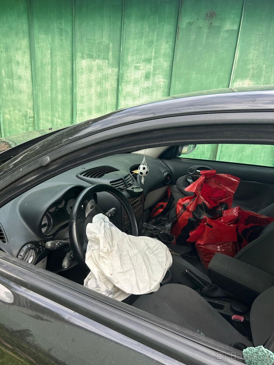 Alfa romeo 147 1.6 T.Spark - 4