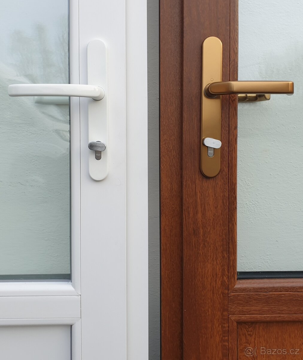 okna a celoprosklené dveře - 4