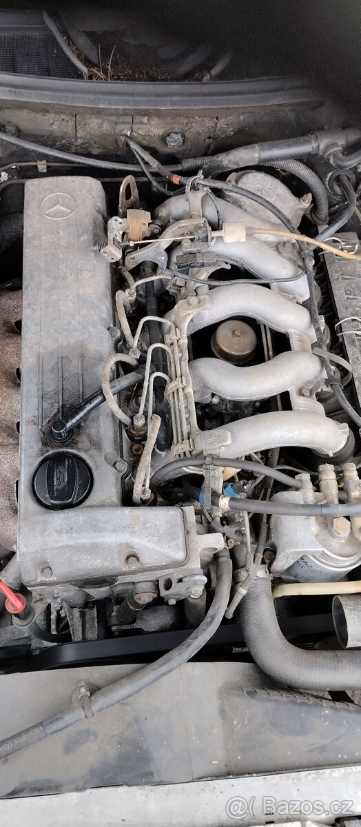 Mercedes-Benz W 124 250D Náhradní Díly - 4