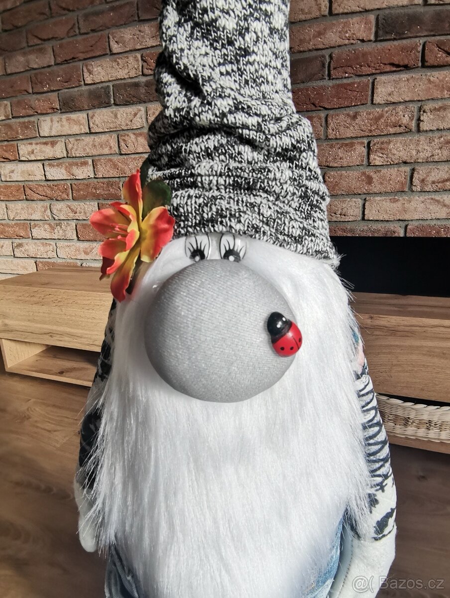 Dekorativní postavička - 4