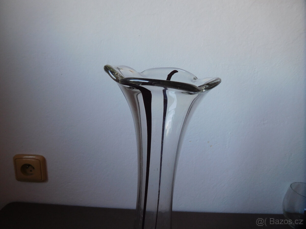 VELKÁ ZAJÍMAVÁ VÁZA - AUTORSKÁ ? - 4