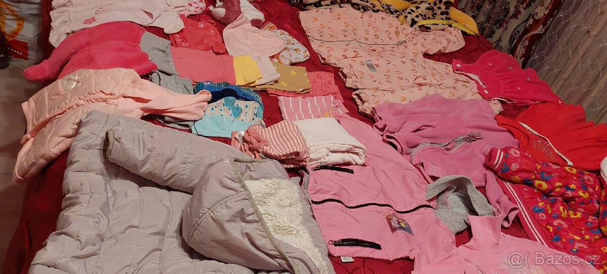 Balíček oblečení a bot. - 4