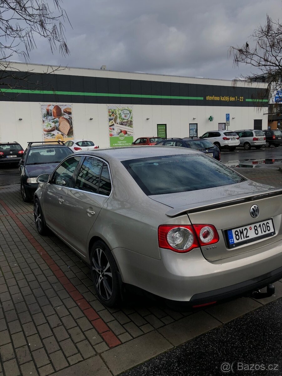 Volkswagen Jetta 103 kw 2.0 tdi - 4