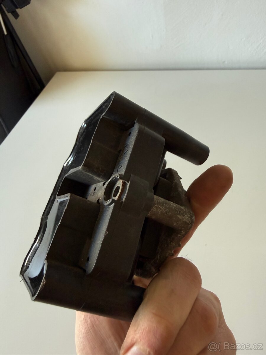 Zapalovací cívka BOSCH 0986221048 - 4