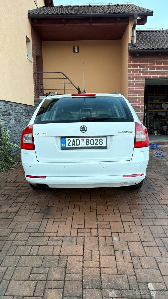 Škoda Octavia 4x4 2.0 TDI Elegance - ČR, servis - 4