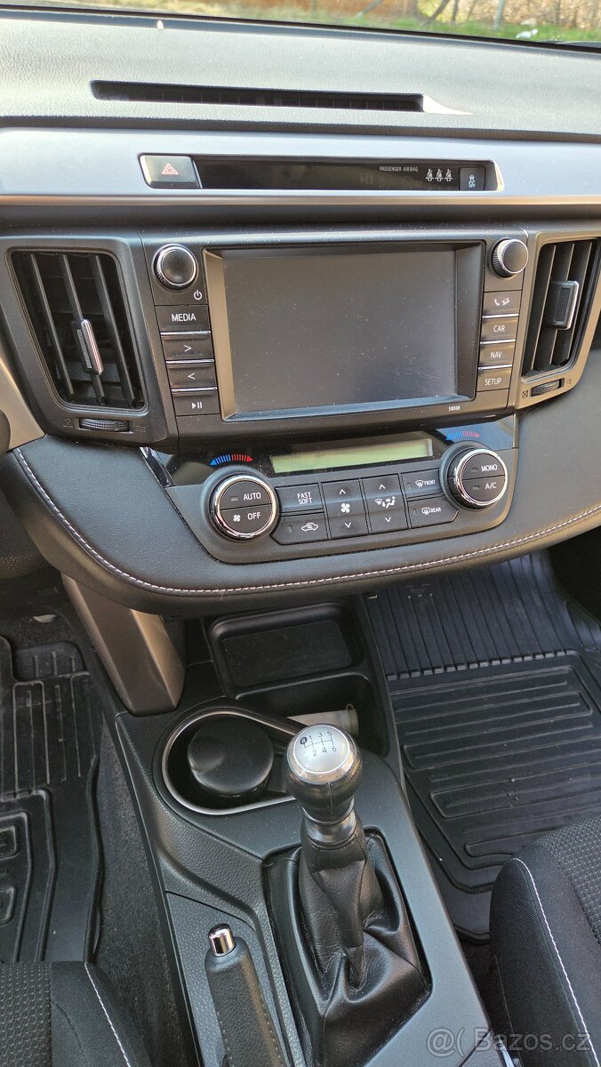 TOYOTA RAV 4 - 4