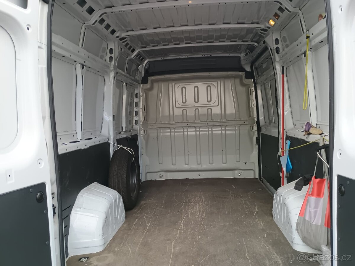Peugeot Boxer 2.2 - 4