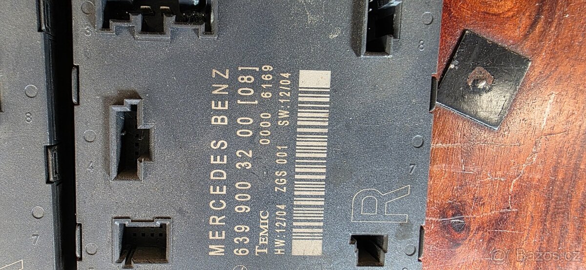 Mercedes-Benz Vito, Viano W 639: jednotky předních dveří - 4