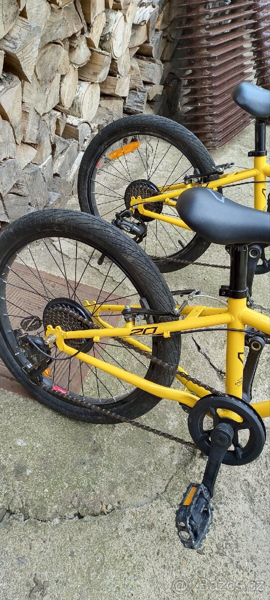 Dvě Amulet Speedy 20 - 4