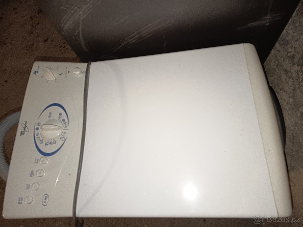 Automatická pračka Whirlpool vrchem plněná - 4