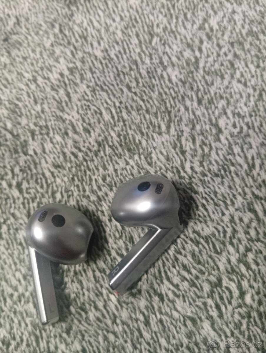 Sluchátka Samsung buds - 4