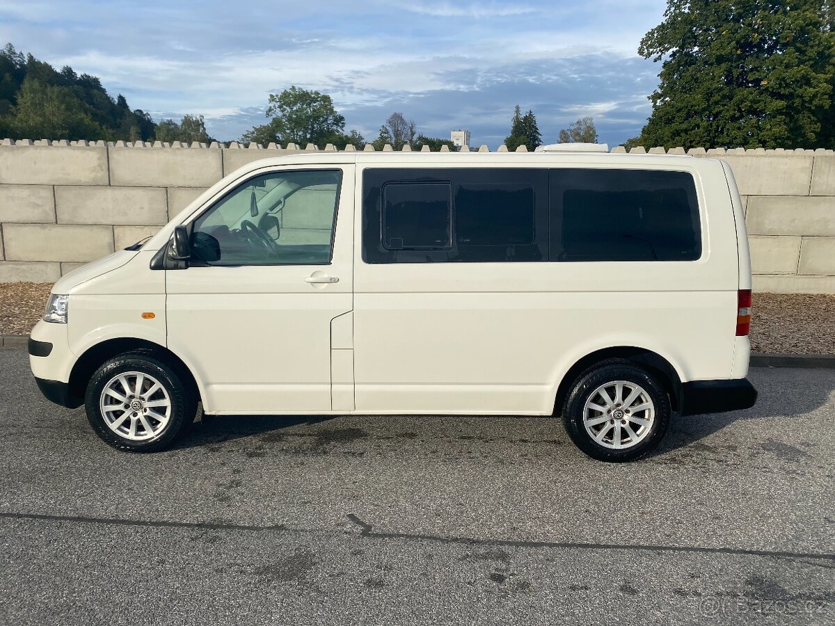 Volkswagen Transporter - 4