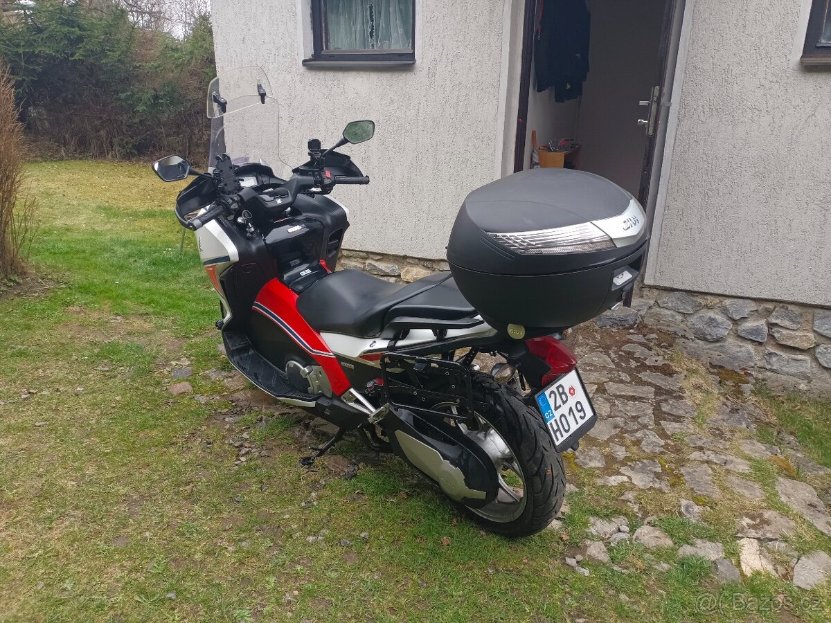 Honda integra 700 - 4