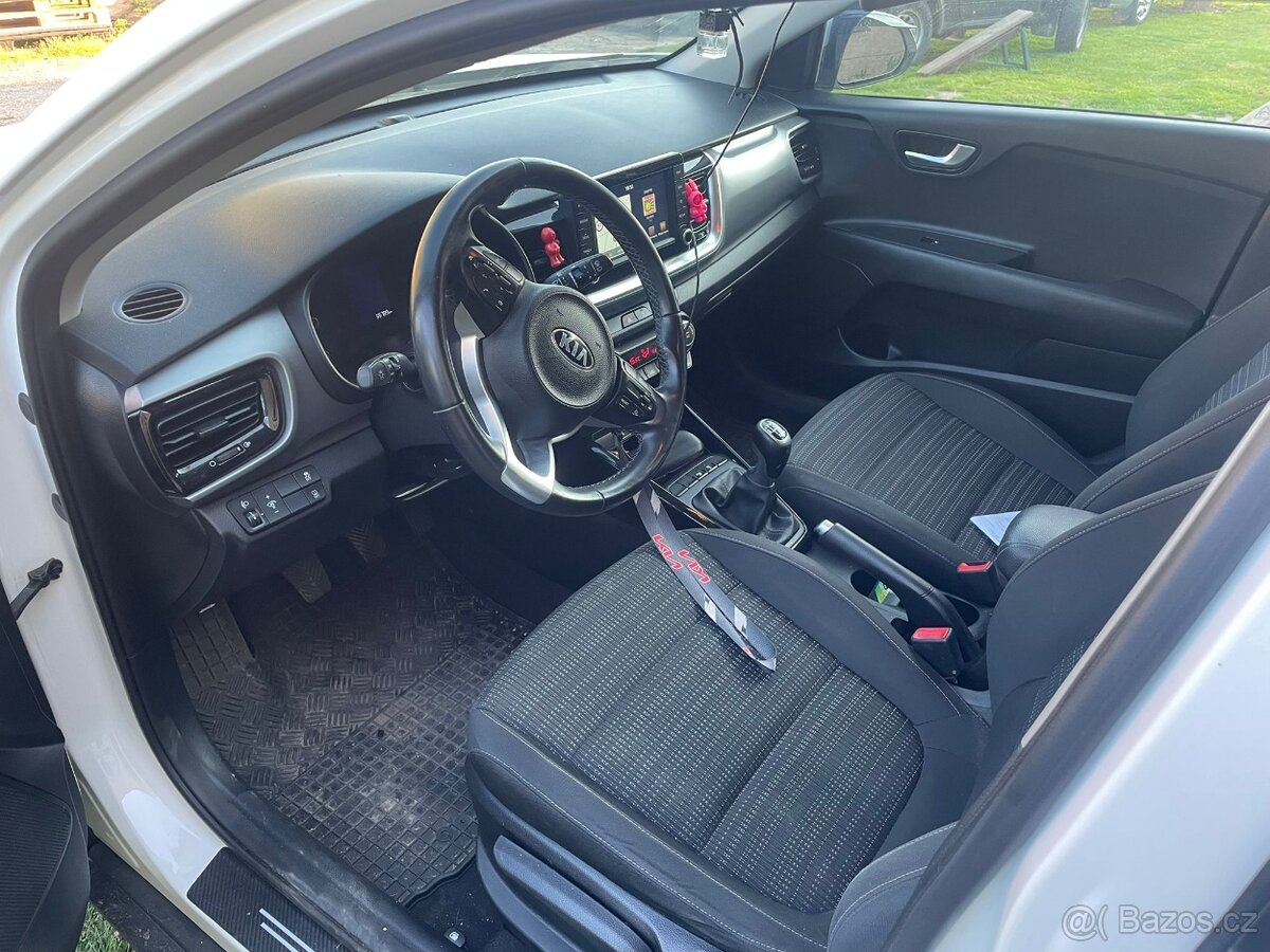 Prodám Kia Stonic 1.4 benzin - 4