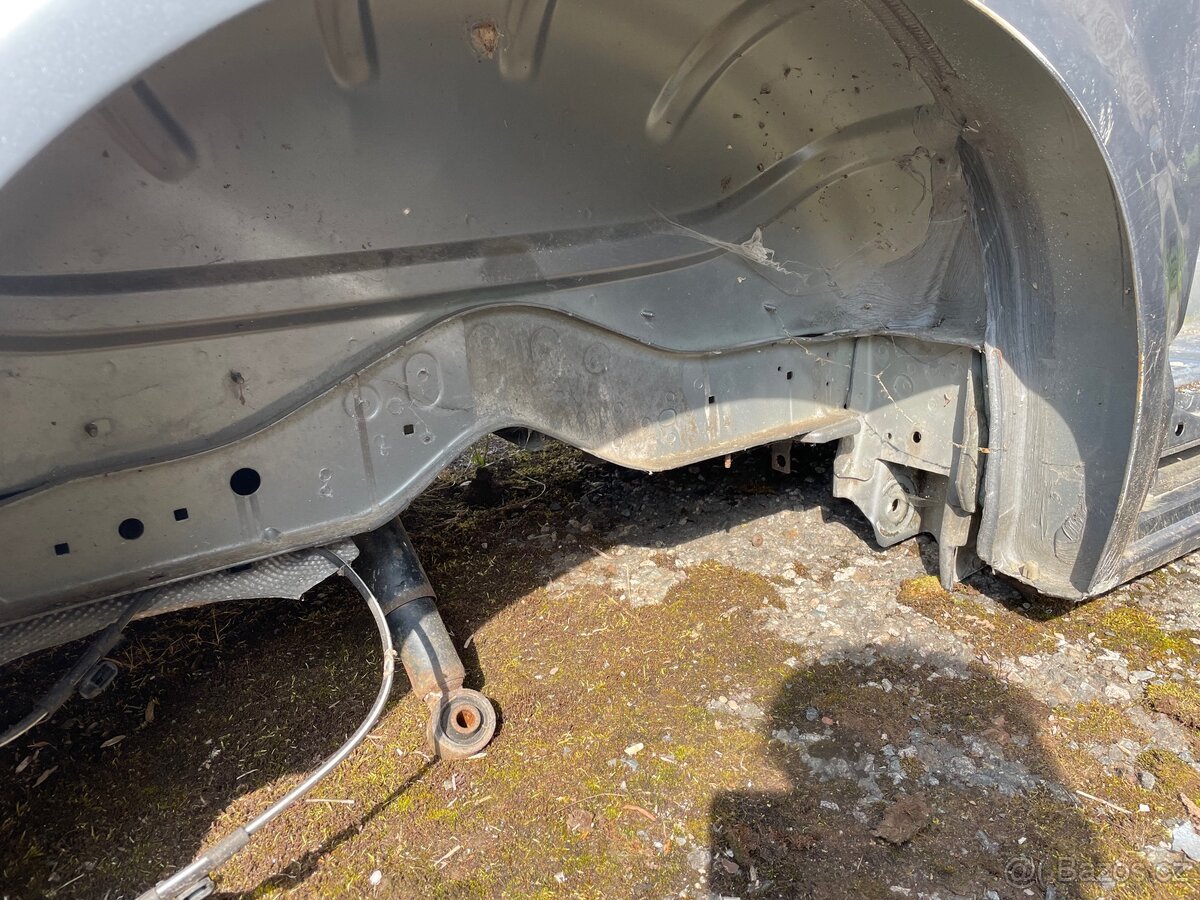 Volkswagen T5 kastle - 4