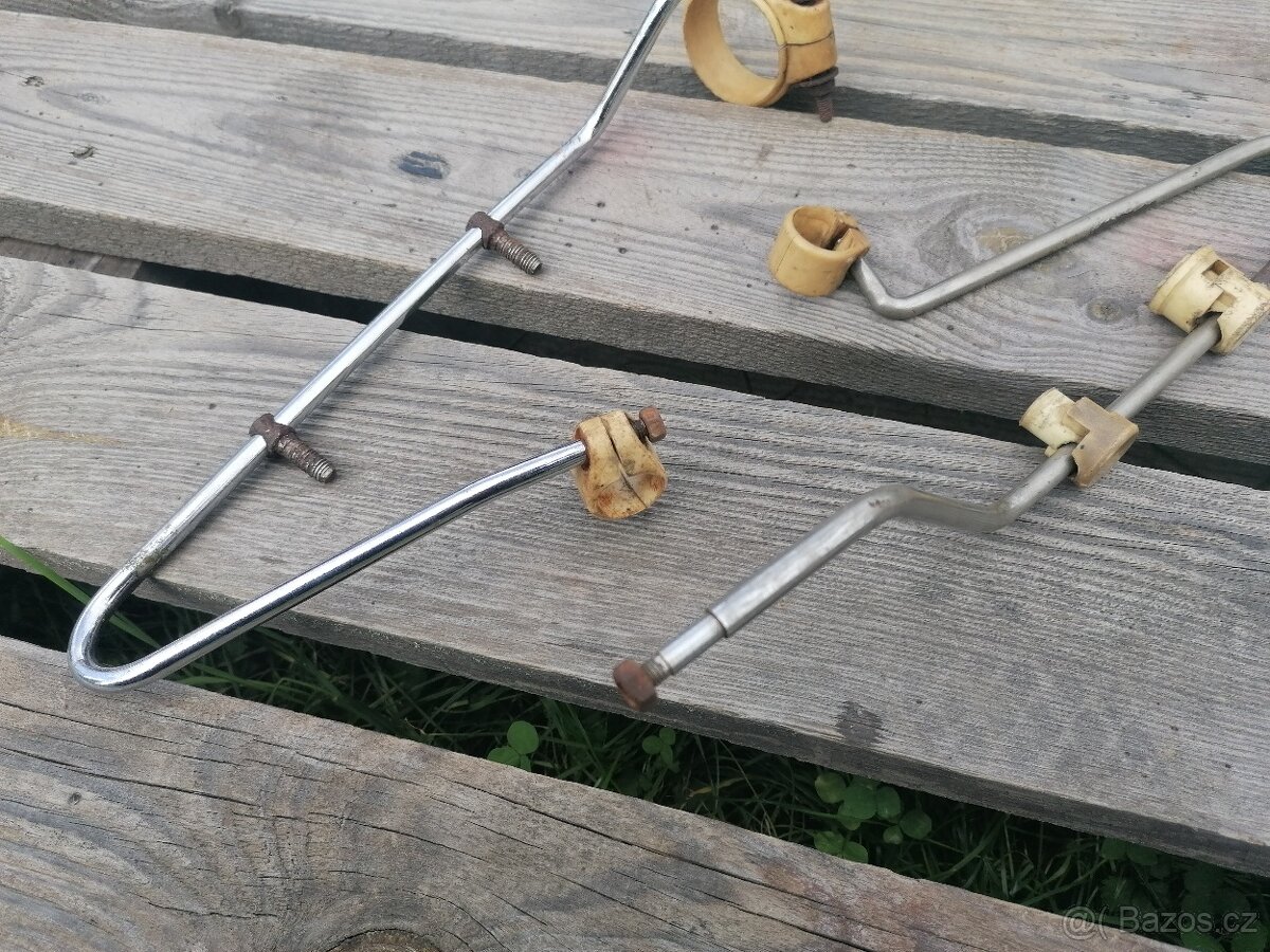 Držiaky plexiskla na Jawa, CZ, 350, 250, 175, 150, 125 - 4