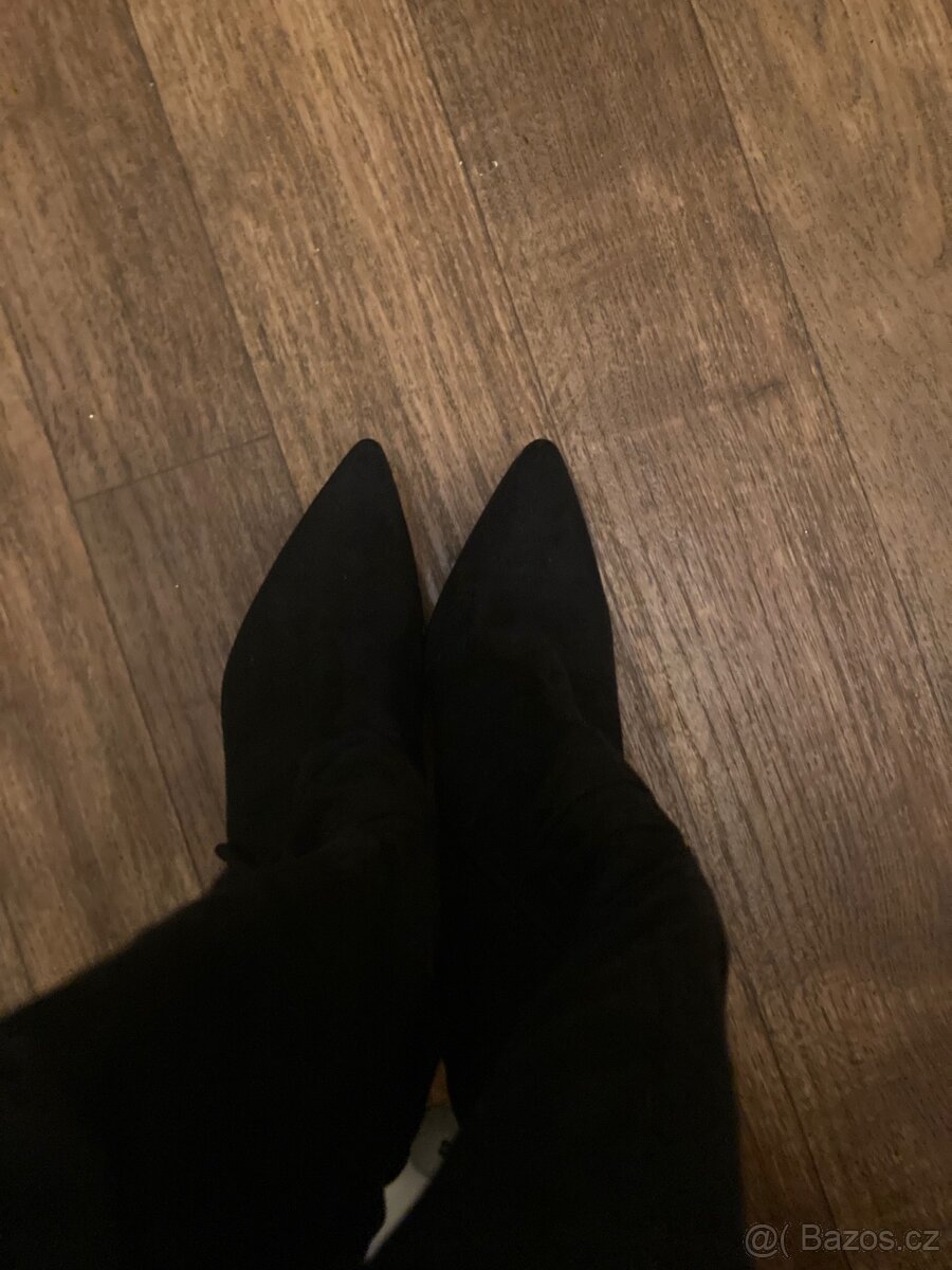 Nové semišové kozačky - 4