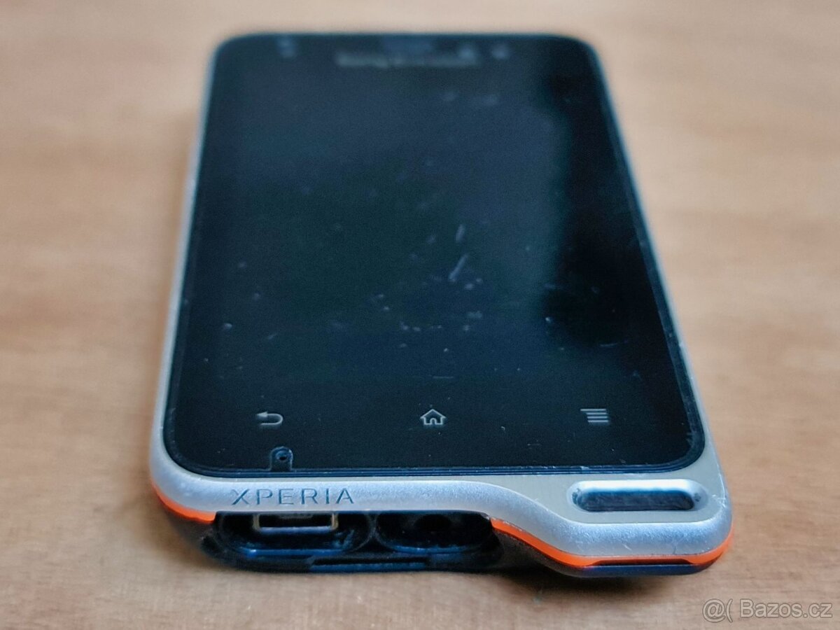 Sony Ericsson Xperia Active - pro sběratele - 4