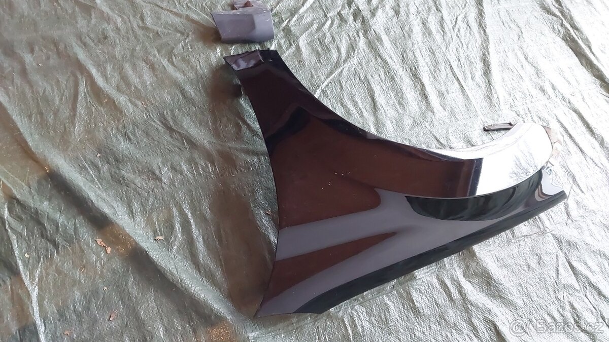 Mercedes W164 BLATNÍK LEVÝ ČERNÝ 4000kč - 4