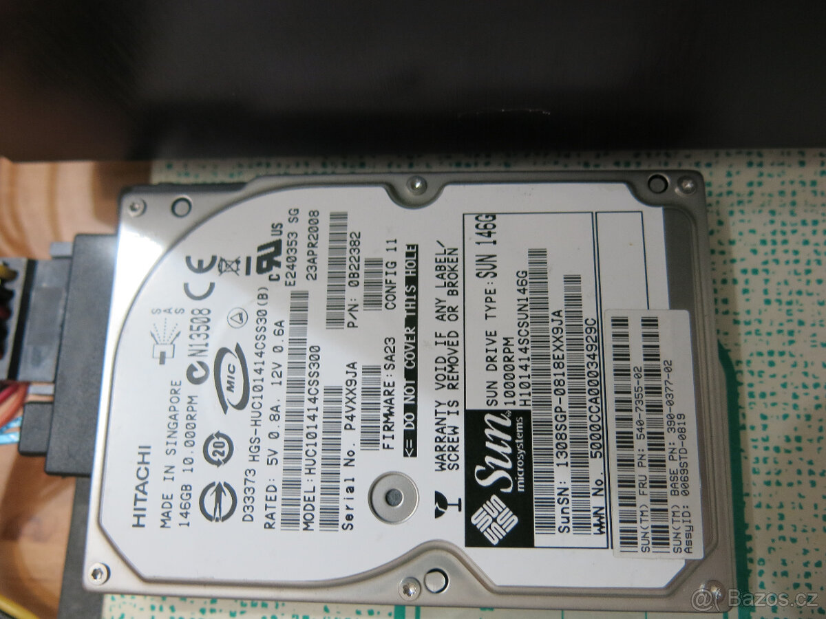 prodám pevné disky Hitachi 2.5" SAS SUN 146G - 4
