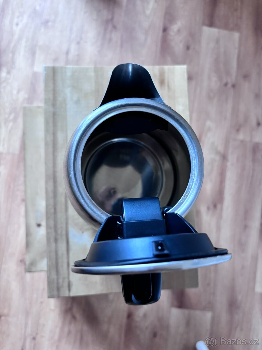 Rychlovarná konvice Philips - 4