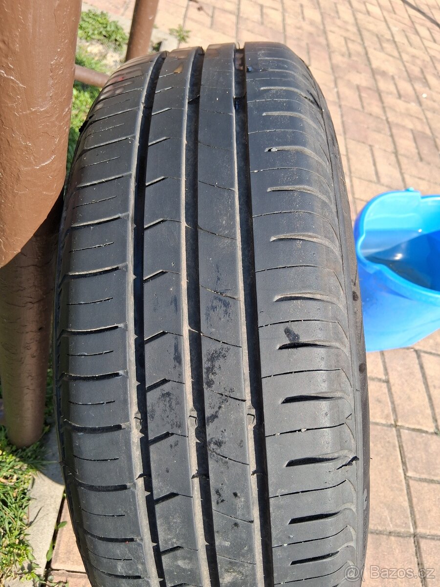 Zanovne Pneu a diski. 185/65 r. 15.. - 4