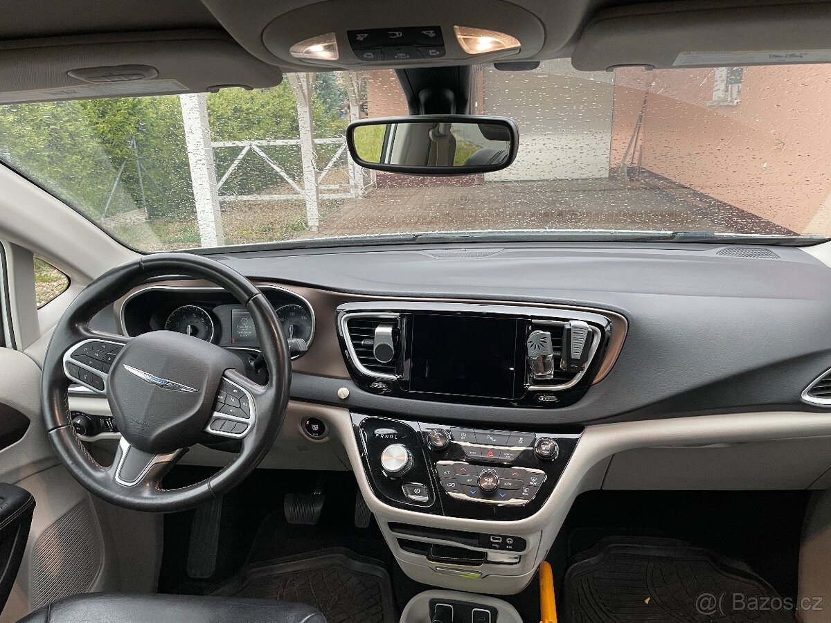 Chrysler Pacifica 3,6L V6 - 4