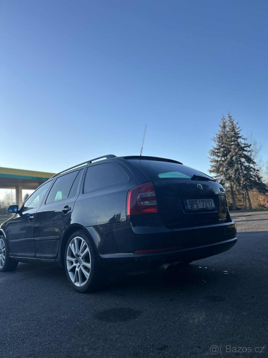 Škoda Octavia Combi 2 RS 2.0 TFSI - 4