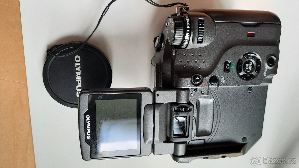 Olympus Camedia C-7070 Wide Zoom - 4