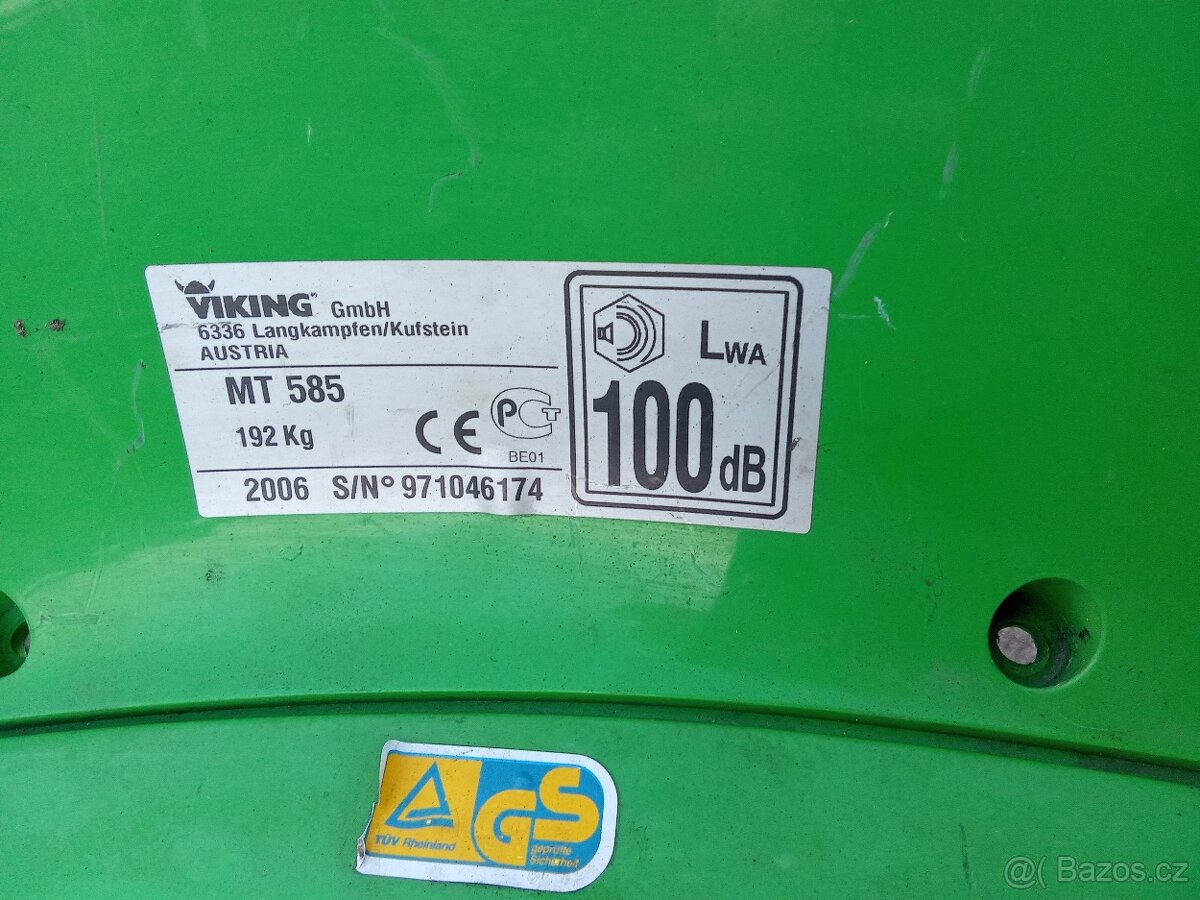 Zahradní traktor Viking MT 585 - 4