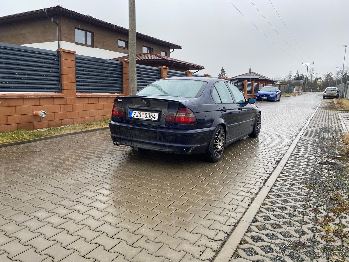 BMW E46 320i - 4