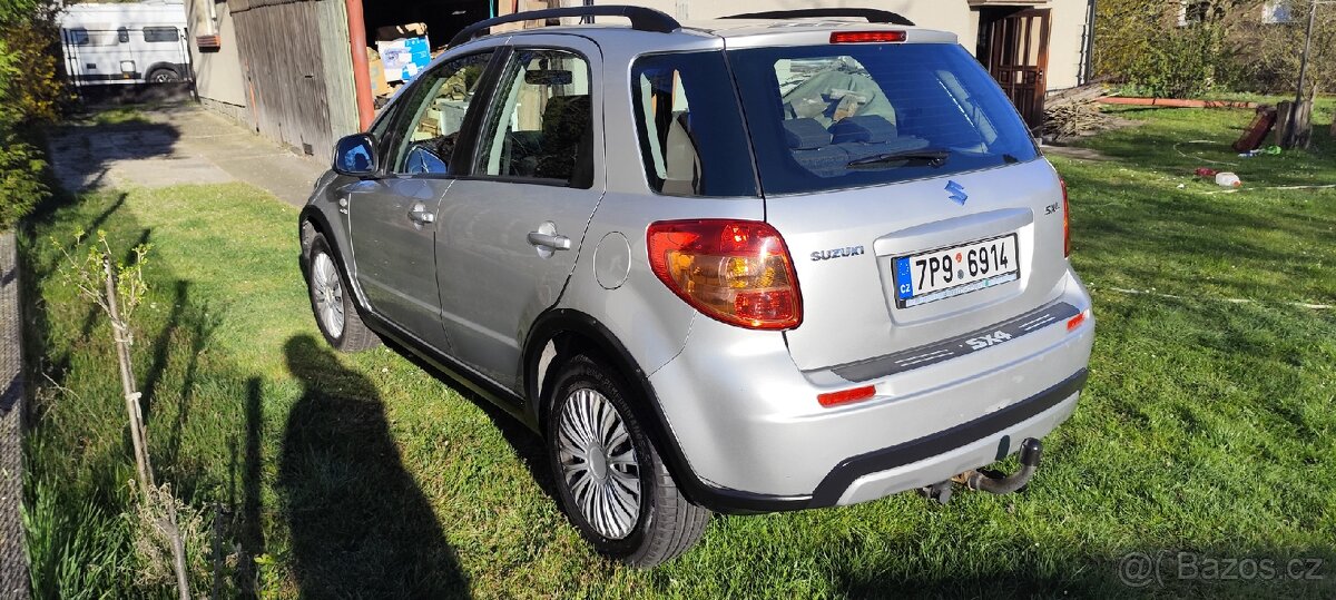 Suzuki SX4 - 4