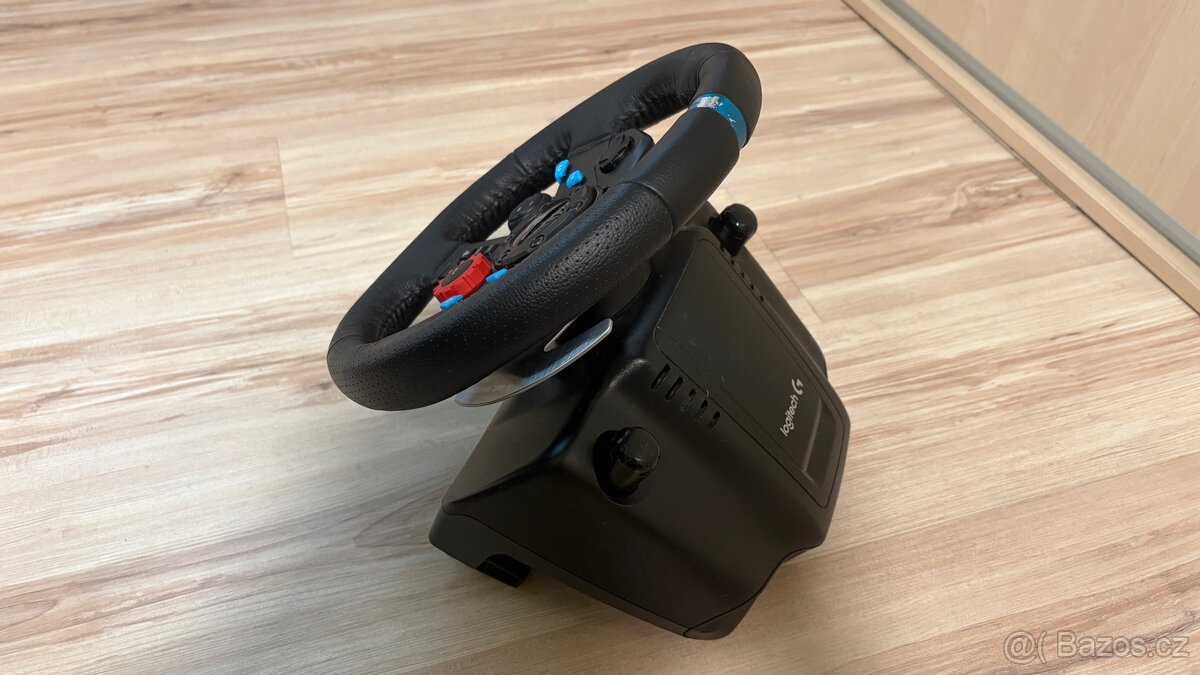 Volant Logitech G29 + řadící páka – PS3 / PS4 / PC - 4