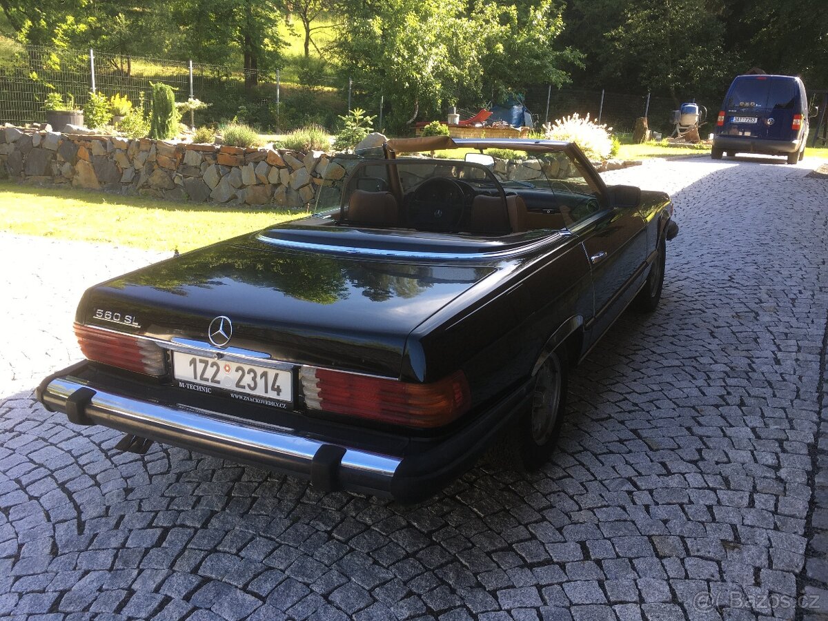 MERCEDES SL450 R107 BÍLÉ SPZ - 4