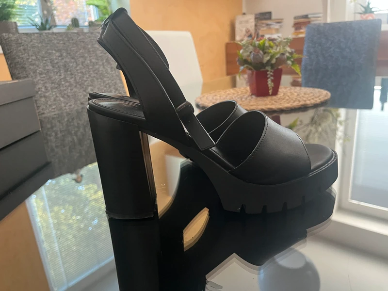 Nové Kožené sandály na platformě. vysoký podpatek, vel.40 - 4