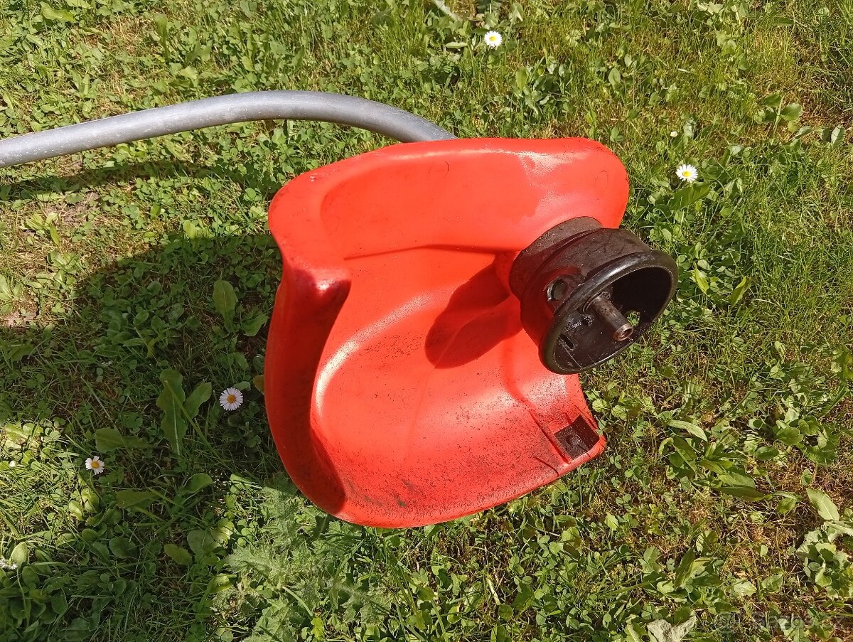 Elektrická strunová sekačka OleoMac TR60E - 4