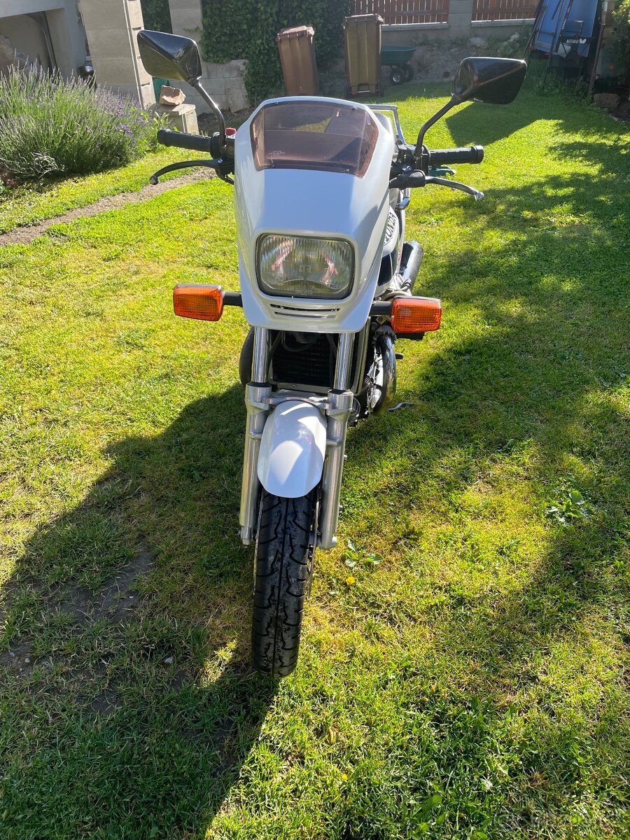 Honda CX 650E - 4
