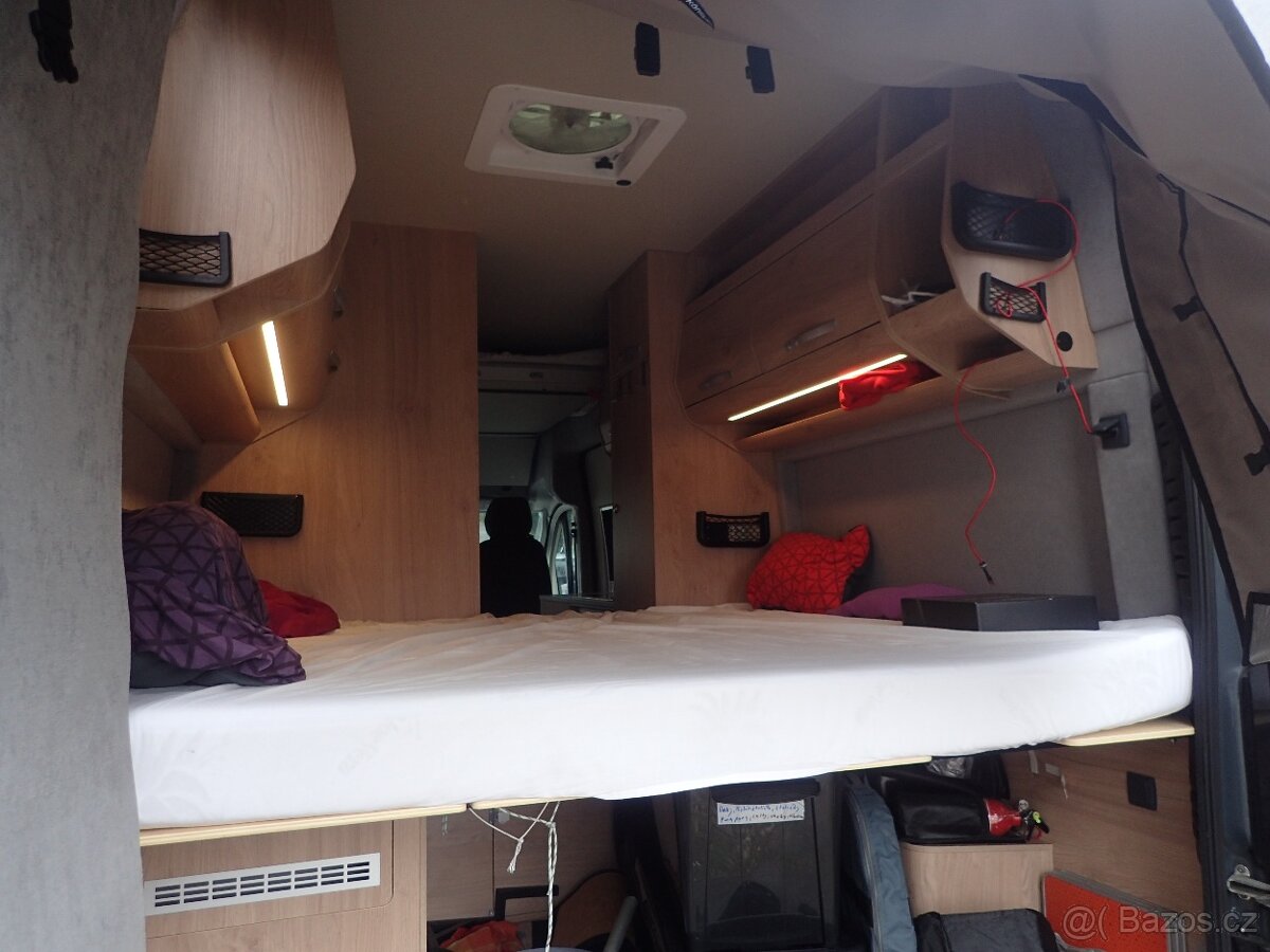 Obytná Vestavba (zánovní) L4H3 pro 4 osoby RV EVO - 4